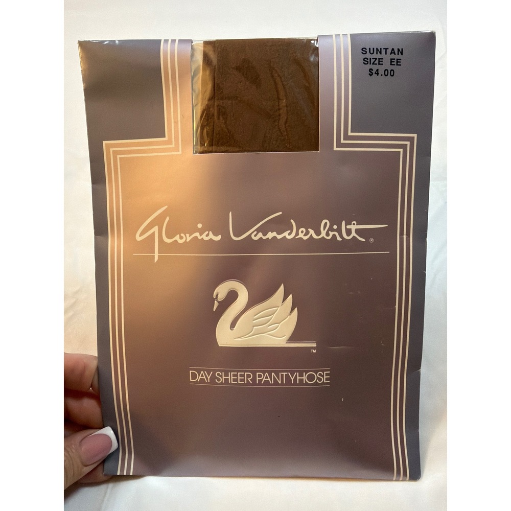 Gloria Vanderbilt Day Sheer Pantyhose Suntan Size EE Plus Size Vintage Hosiery